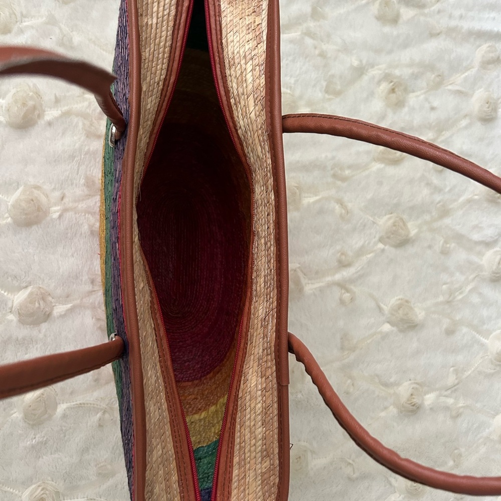๐ Woven Multicolor Rainbow Pride Straw Tote Bag with Brown Trim Gay Lesbian - Picture 3 of 3
